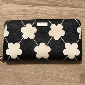 Kate Spade folio wallet